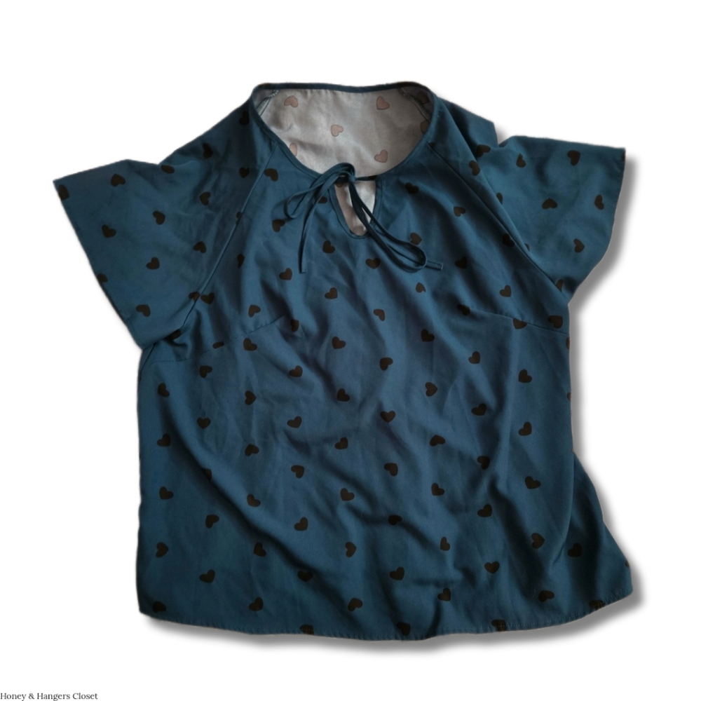 Green With Black Hearts Print Short Sleeve Blouse | Size - 1XL